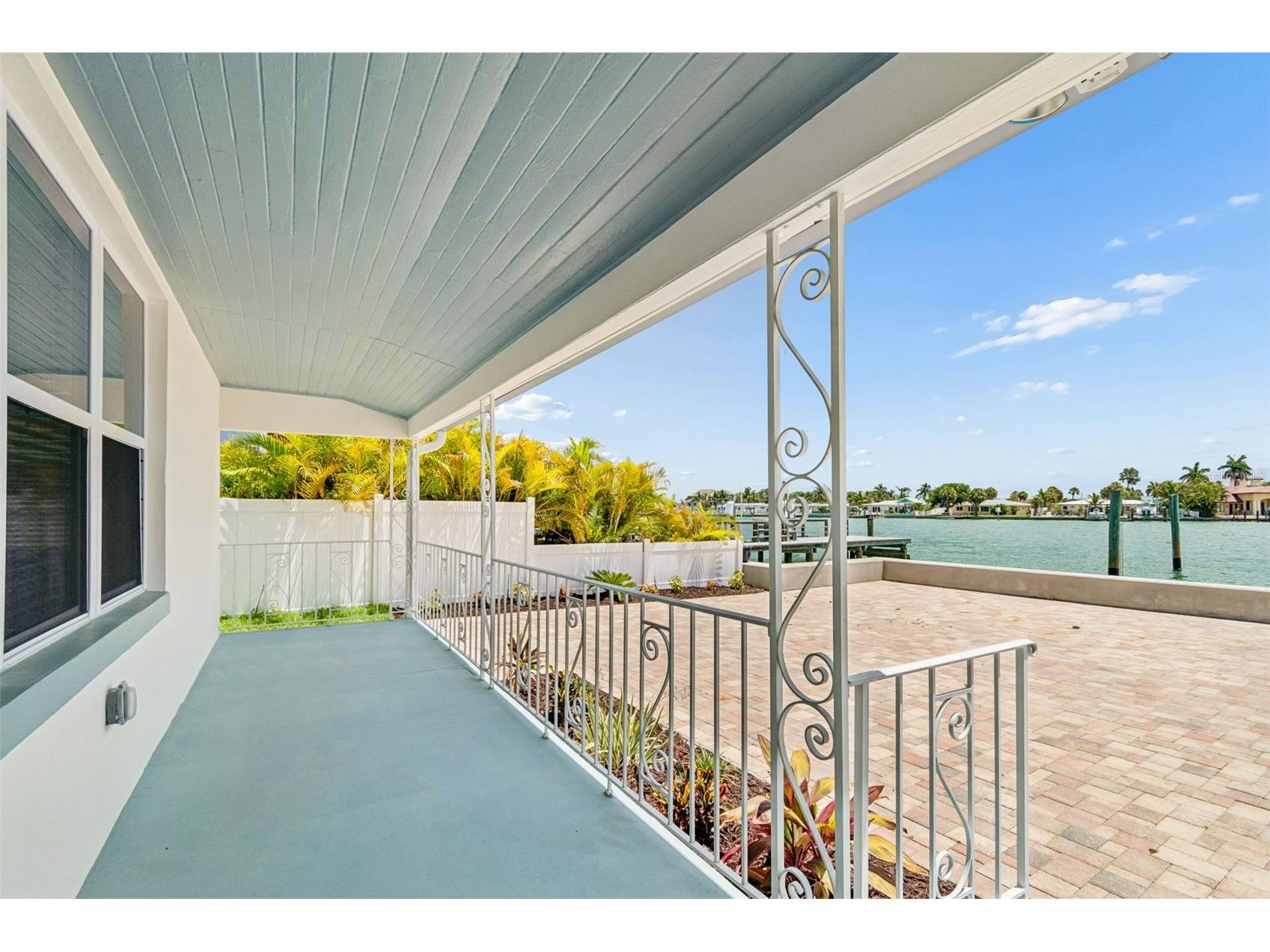 8125 Bayshore Drive Treasure Island FL 33706 TB8525917 image5