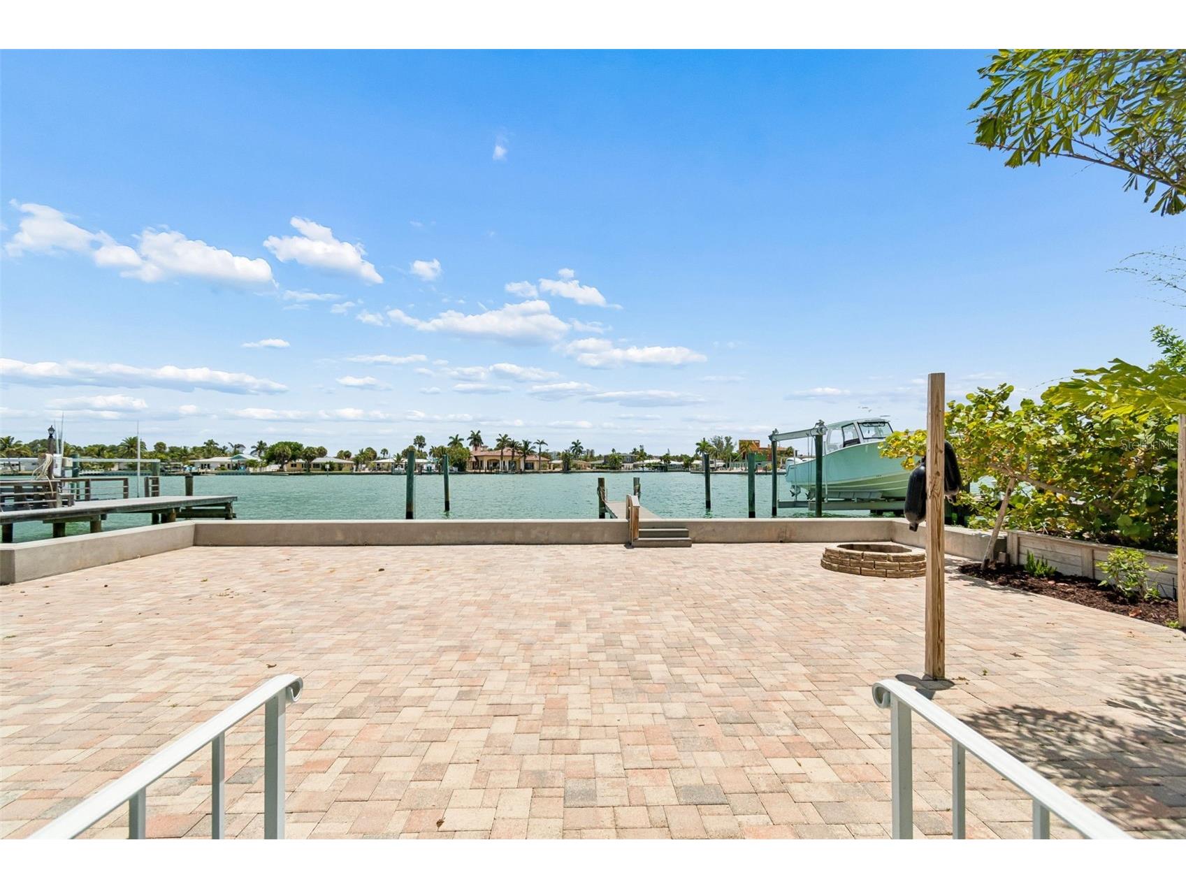 8125 Bayshore Drive Treasure Island FL 33706 TB8525917 image7