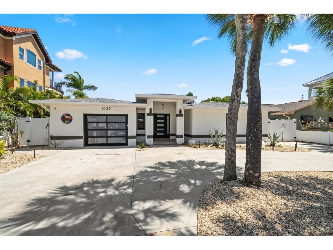 8125 Boca Ciega Drive Saint Pete Beach FL 33706 U8239439 image1