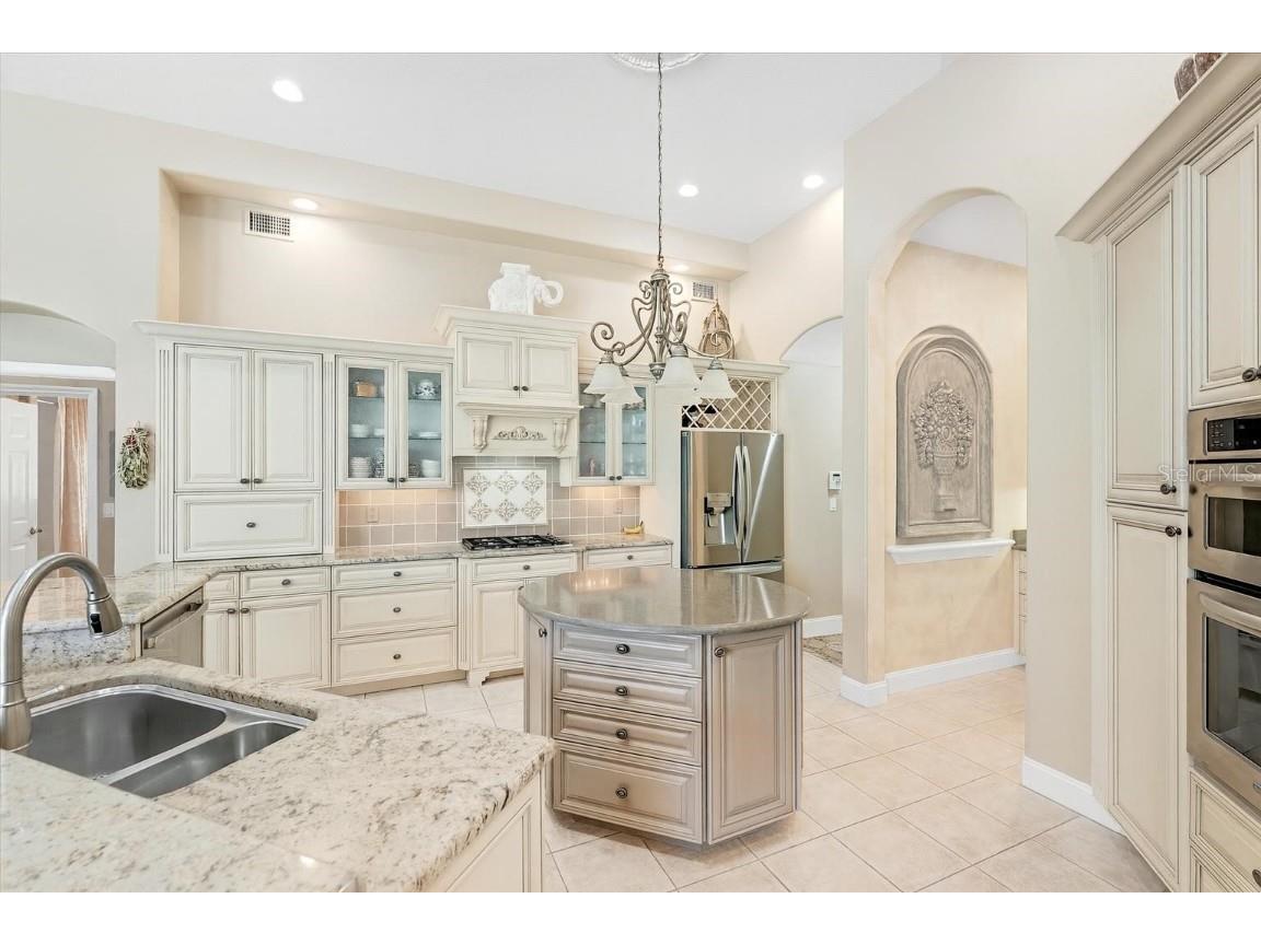 8125 Collingwood Court University Park FL 34201 A4667344 image12