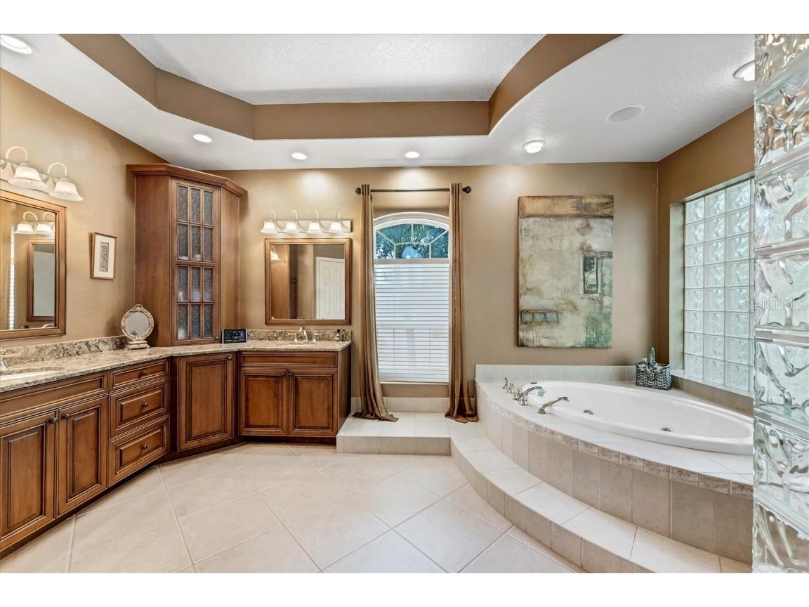 8125 Collingwood Court University Park FL 34201 A4667344 image21