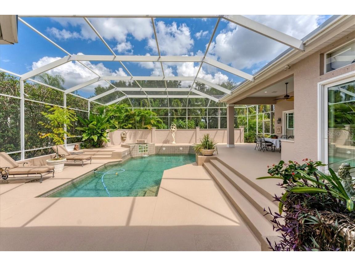 8125 Collingwood Court University Park FL 34201 A4667344 image33