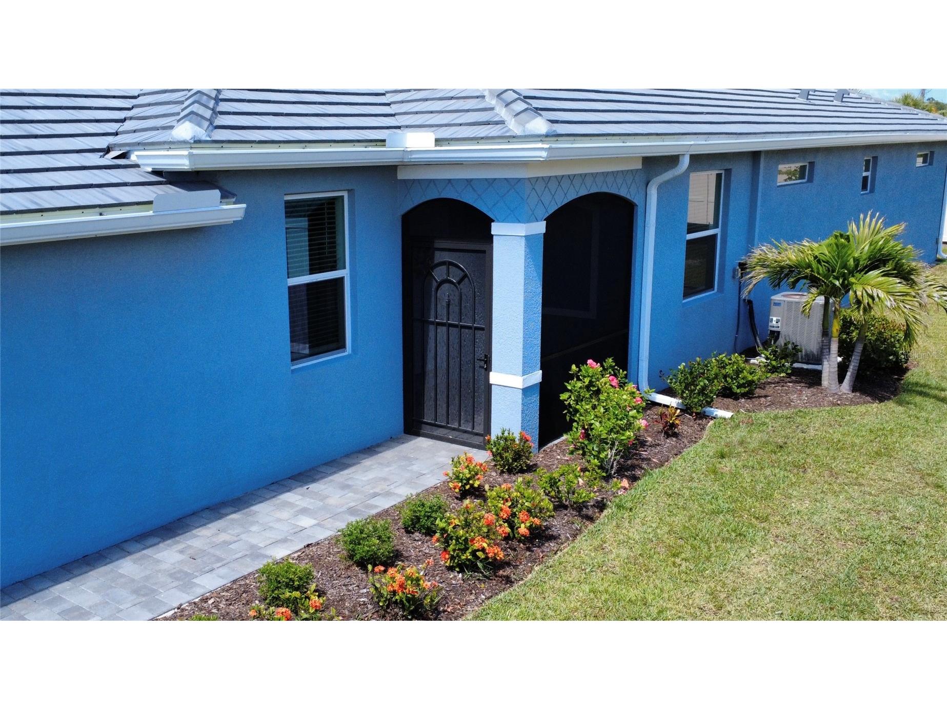 8125 Shore Lake Drive Englewood FL 34224 N6144286 image2