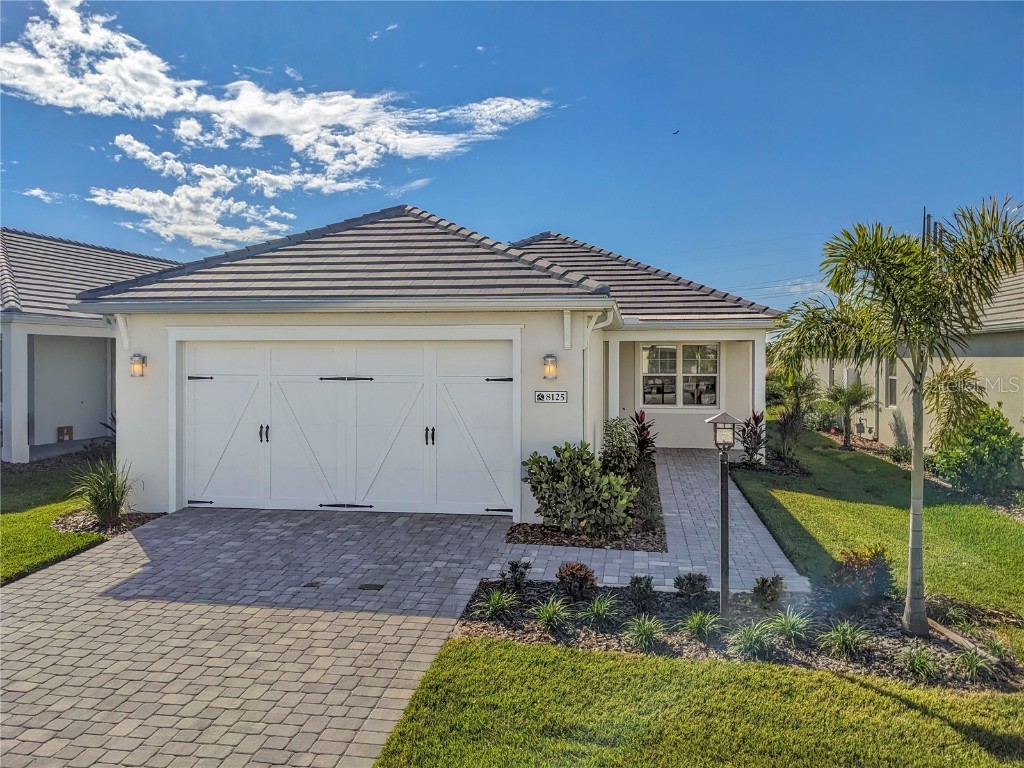 8125 Sternway Road Sarasota FL 34240 A4589557 image1