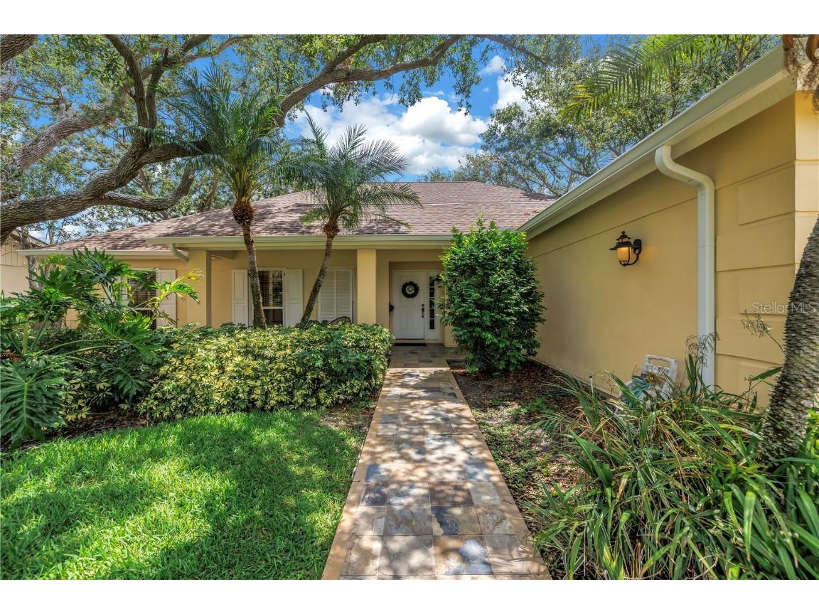 8127 Siquita Drive NE Saint Petersburg FL 33702 TB8391833 image1