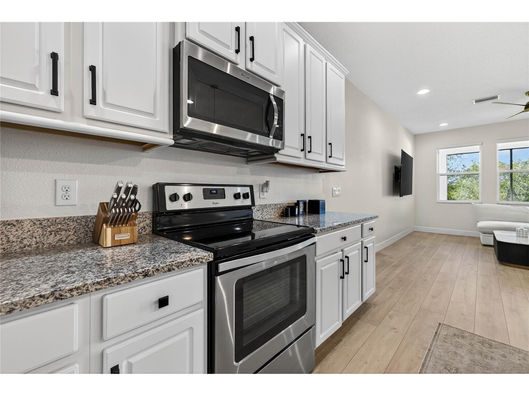 8128 Muddy Pines Place Tampa FL 33635 TB8507055 image13