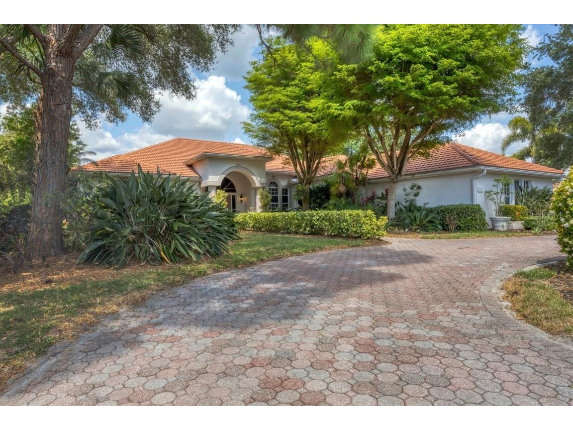 8128 Regents Court University Park FL 34201 A4608925 image1