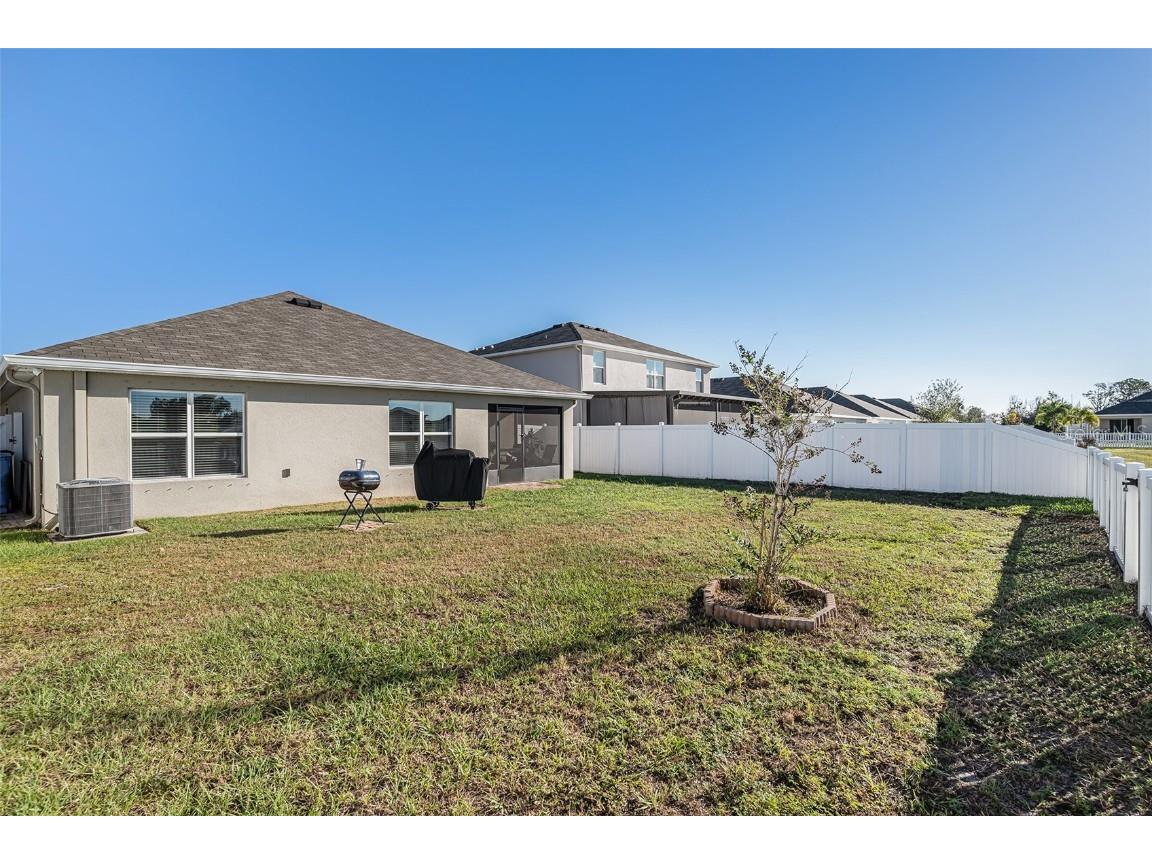813 18th Avenue SE Ruskin FL 33570 TB8438916 image24