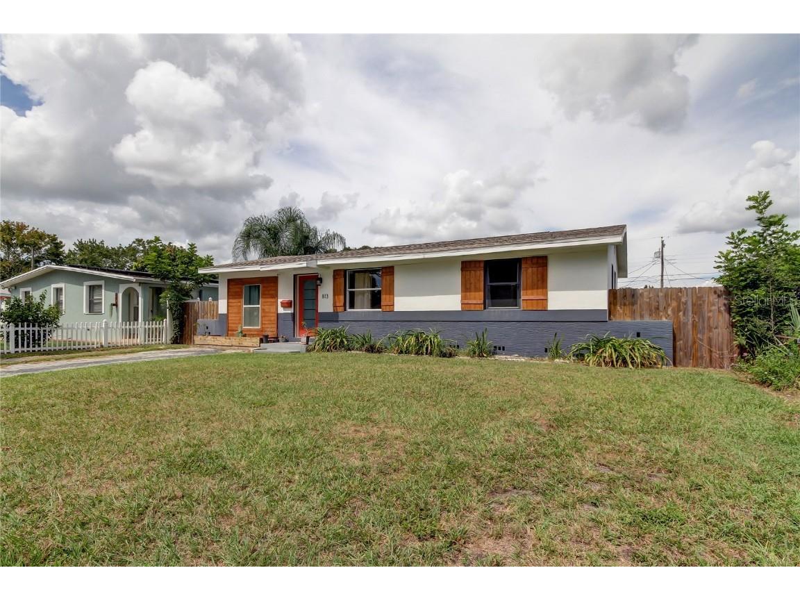 813 86th Avenue N Saint Petersburg FL 33702 U8138807 image1