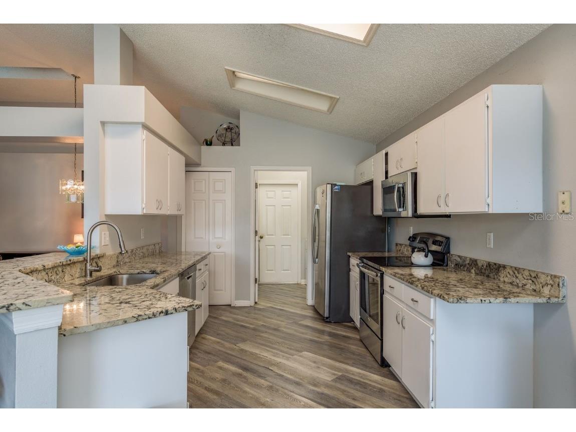 813 Crestridge Drive Tarpon Springs FL 34688 TB8427962 image13