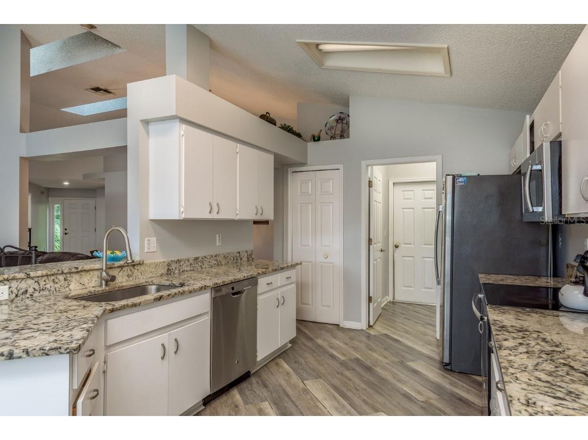 813 Crestridge Drive Tarpon Springs FL 34688 TB8427962 image14