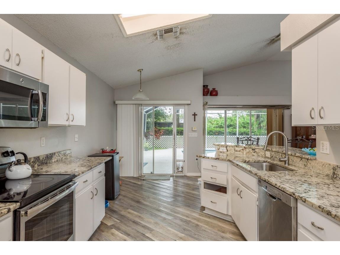 813 Crestridge Drive Tarpon Springs FL 34688 TB8427962 image15