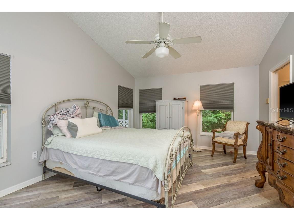 813 Crestridge Drive Tarpon Springs FL 34688 TB8427962 image17