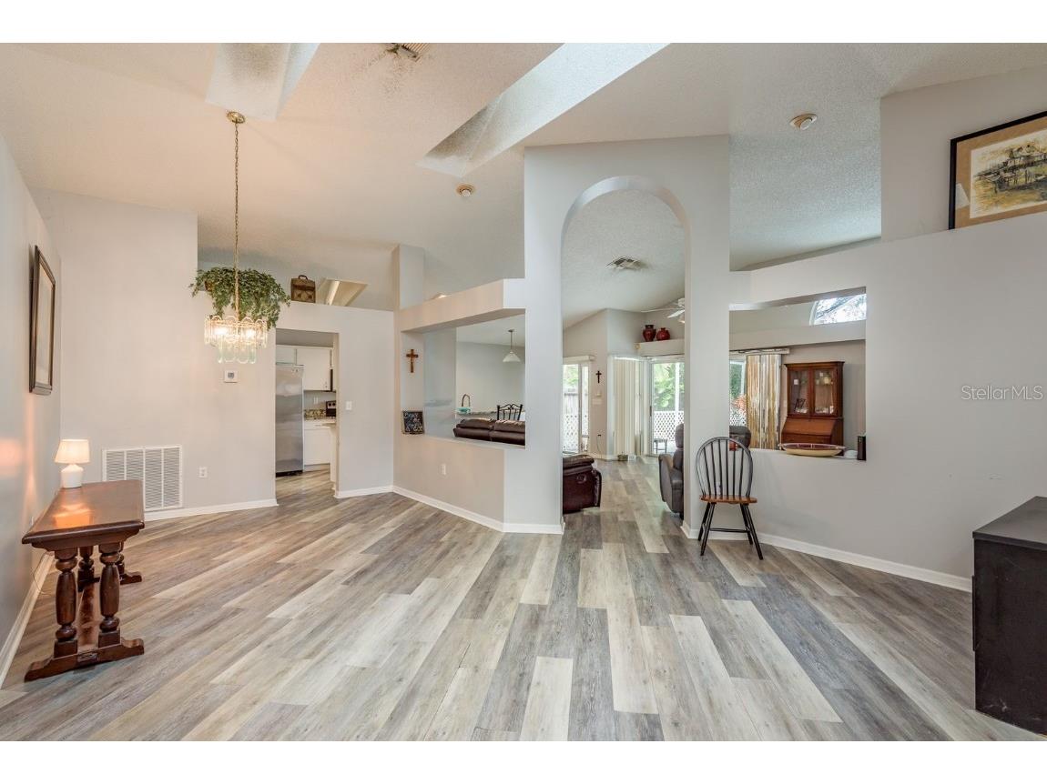 813 Crestridge Drive Tarpon Springs FL 34688 TB8427962 image5