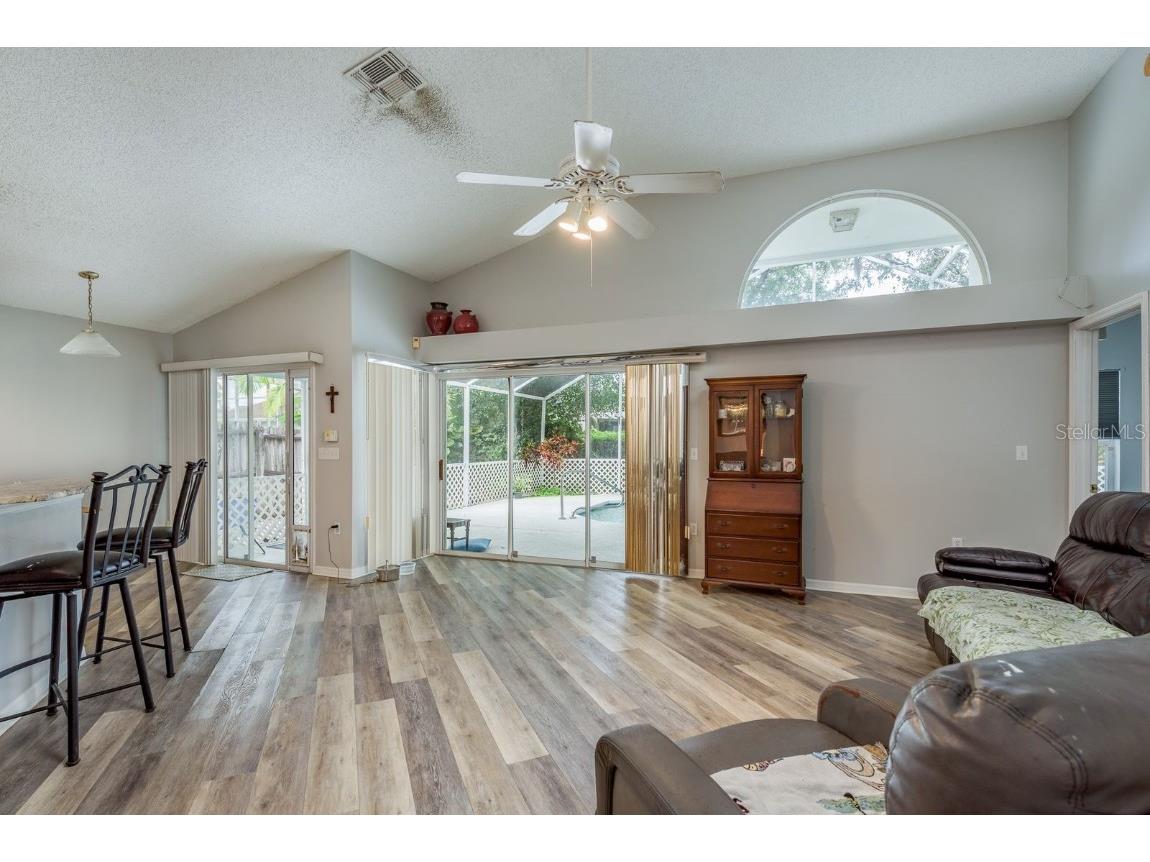 813 Crestridge Drive Tarpon Springs FL 34688 TB8427962 image9