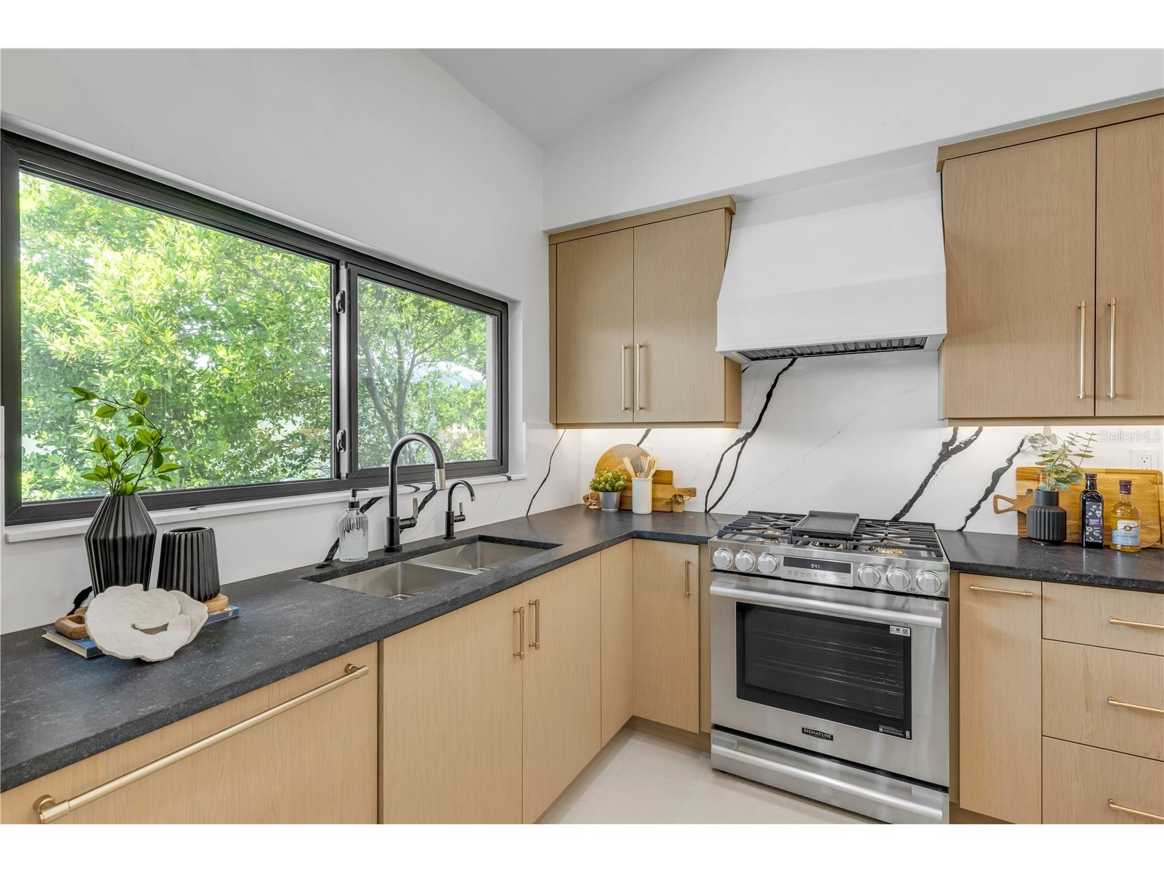 813 E 1st Avenue New Smyrna Beach FL 32169 NS1088717 image22