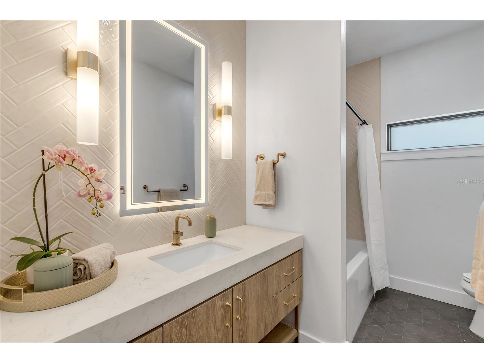 813 E 1st Avenue New Smyrna Beach FL 32169 NS1088717 image44