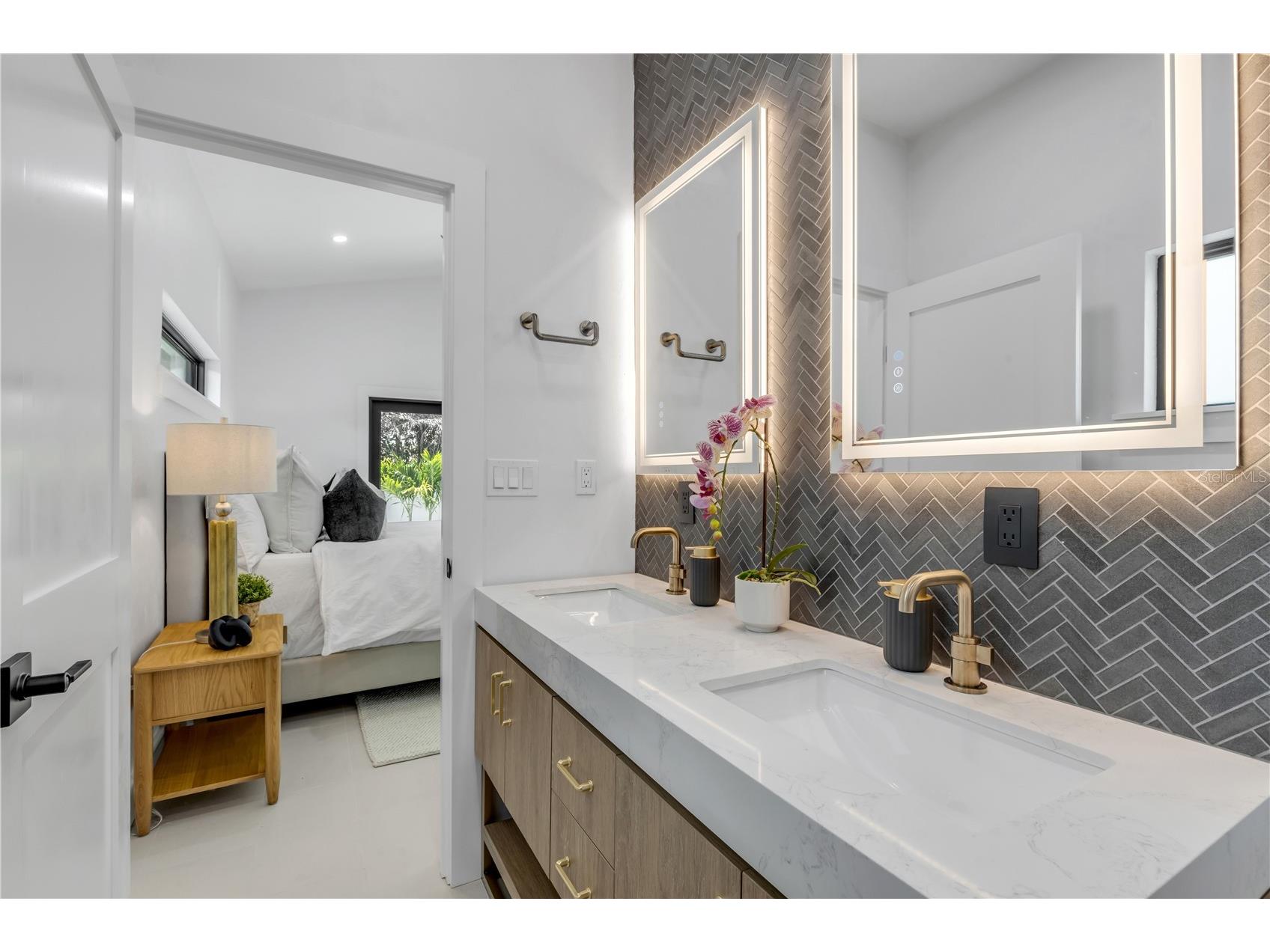 813 E 1st Avenue New Smyrna Beach FL 32169 NS1088717 image54
