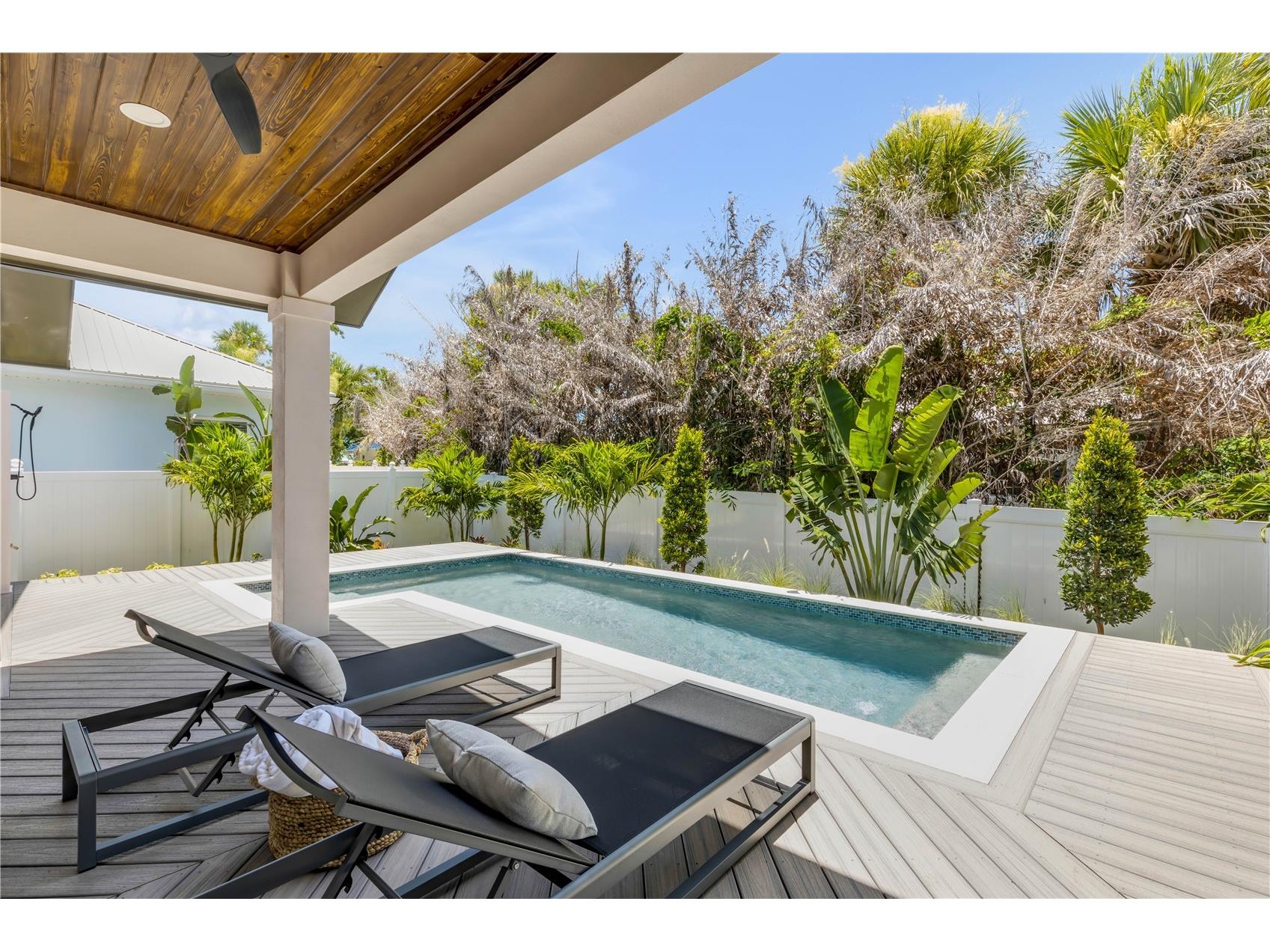 813 E 1st Avenue New Smyrna Beach FL 32169 NS1088717 image55