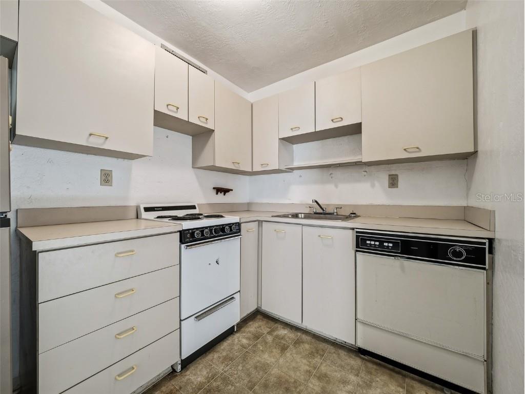 813 E 8th Avenue New Smyrna Beach FL 32169 NS1086657 image21