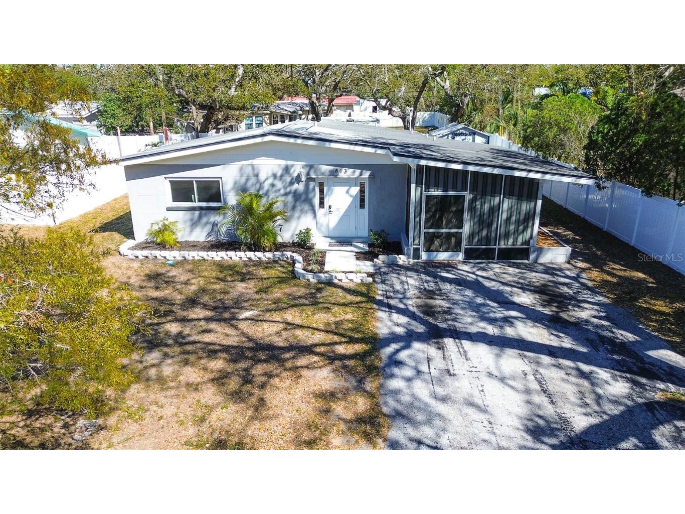 813 Helena Drive Largo FL 33770 TB8364991 image1