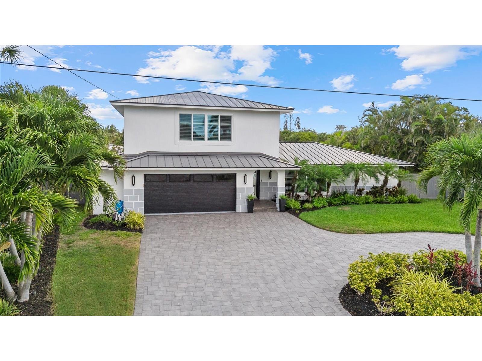 813 Idlewild Way Sarasota FL 34242 - GRAND CANAL A4694937 image2