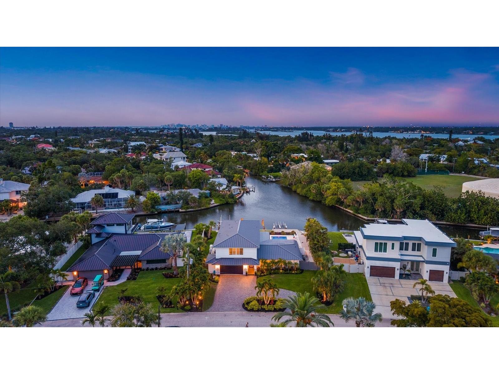 813 Idlewild Way Sarasota FL 34242 - GRAND CANAL A4694937 image8