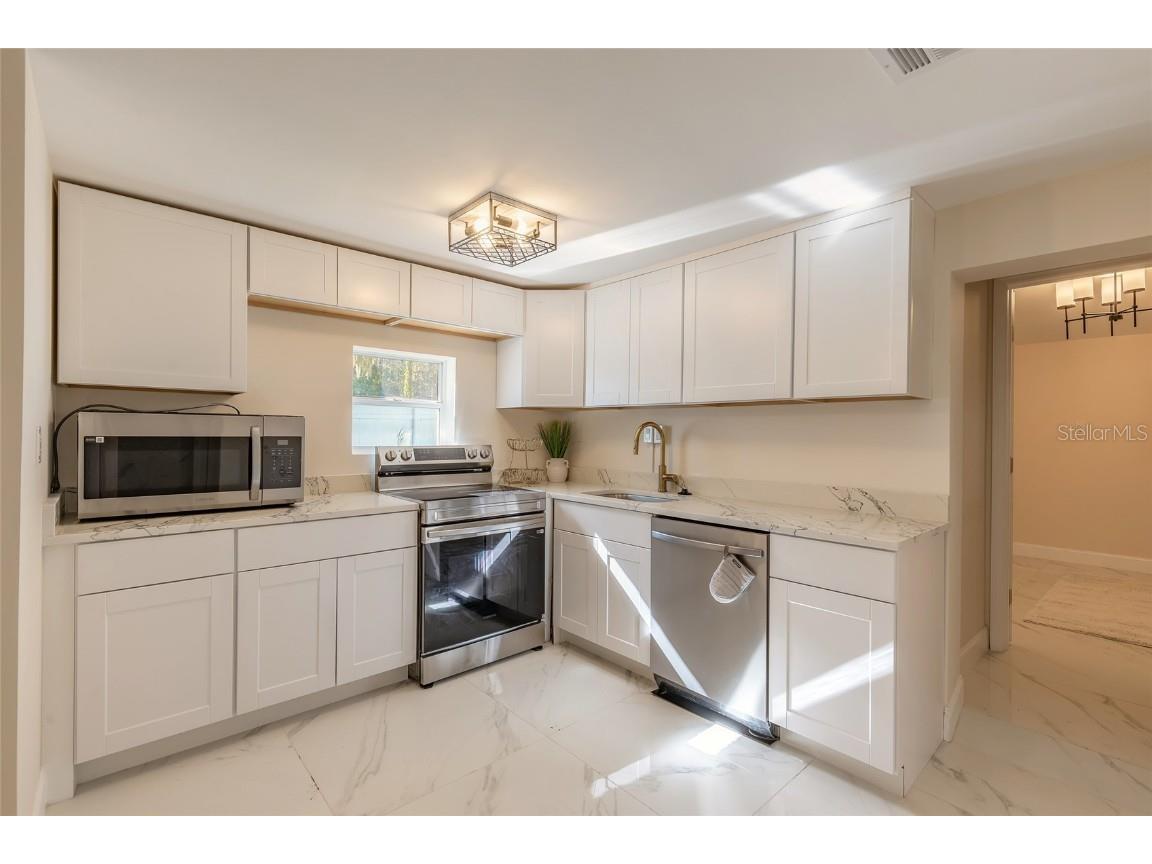 813 Magnolia Avenue Holly Hill FL 32117 V4945376 image10