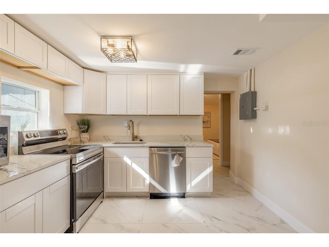 813 Magnolia Avenue Holly Hill FL 32117 V4945376 image9