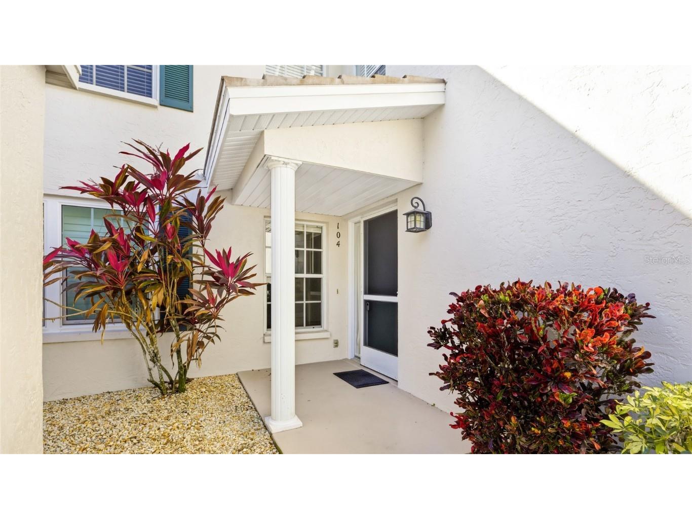 813 Montrose Drive #104 Venice FL 34293 A4665497 image3