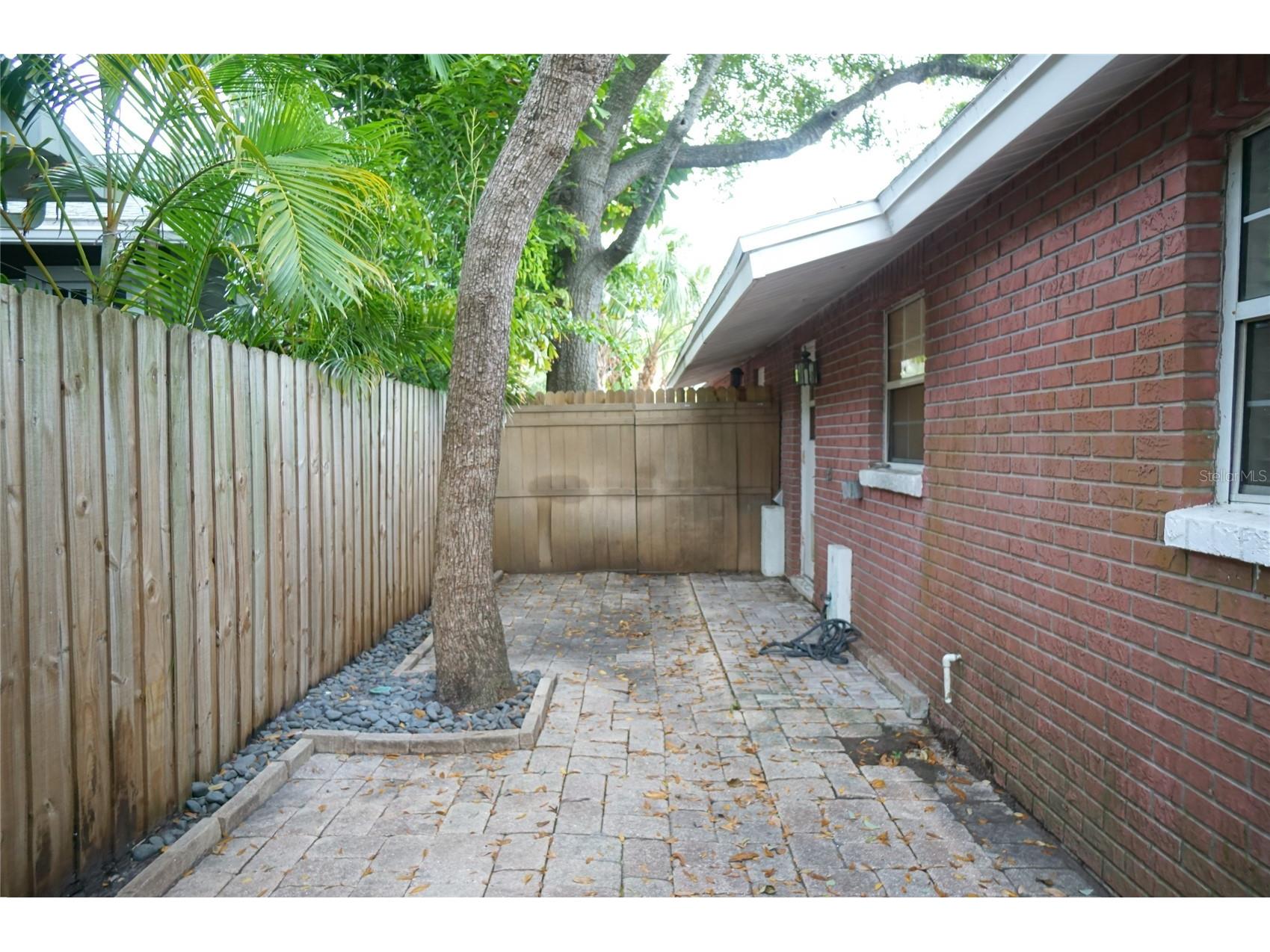 813 S Freemont Avenue #B Tampa FL 33606 TB8480482 image19