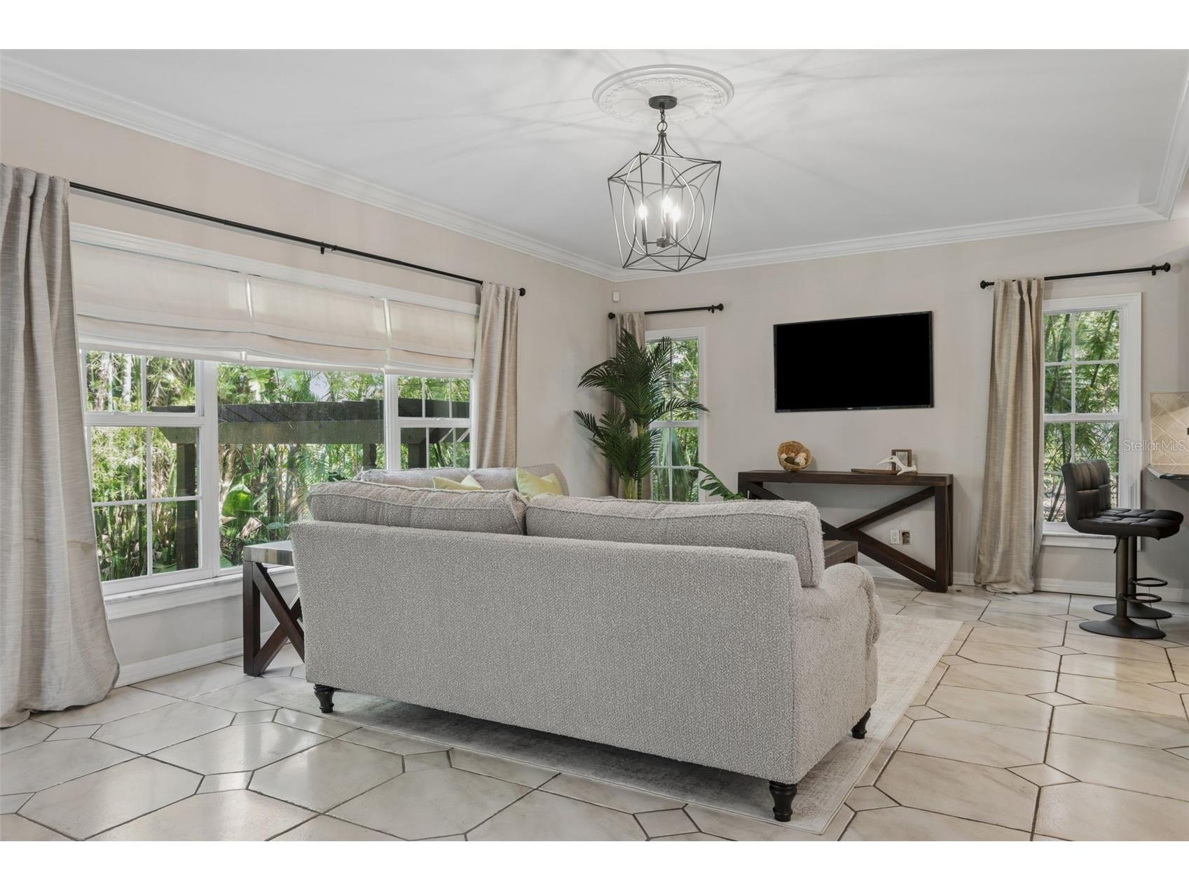 813 S West Shore Boulevard Tampa FL 33609 TB8486407 image15
