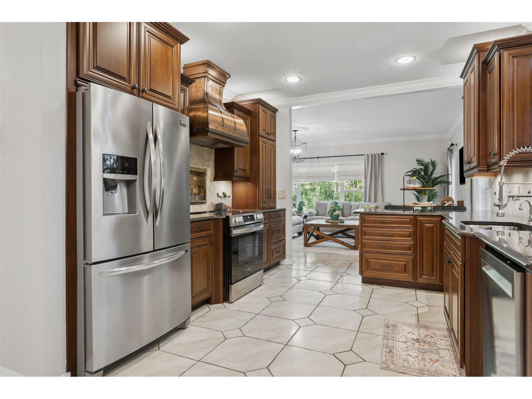 813 S West Shore Boulevard Tampa FL 33609 TB8486407 image17