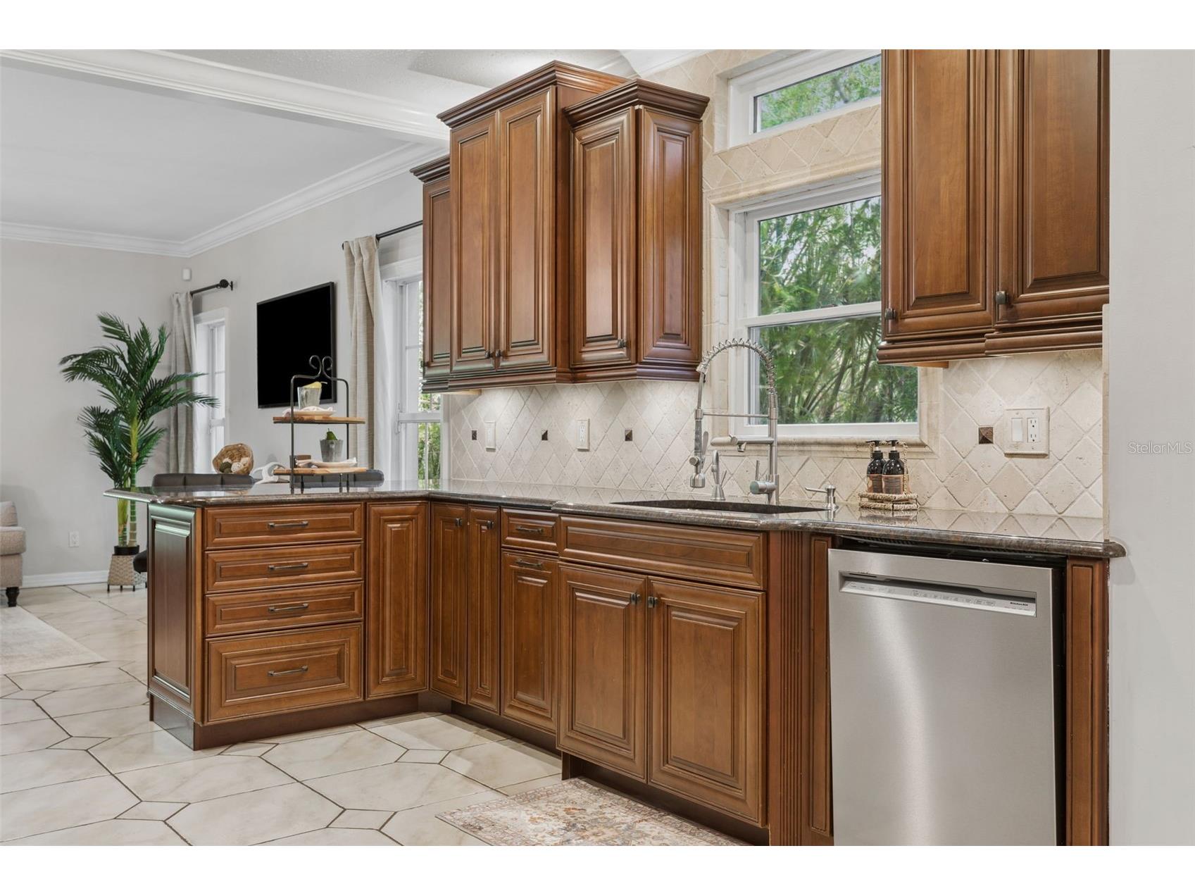 813 S West Shore Boulevard Tampa FL 33609 TB8486407 image19