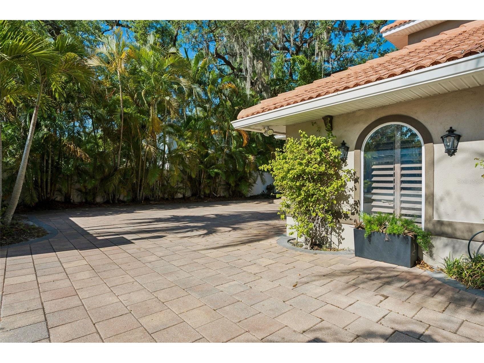 813 S West Shore Boulevard Tampa FL 33609 TB8486407 image4