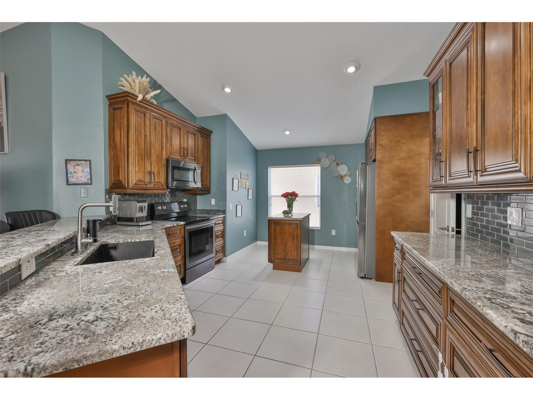 8130 Alamosa Wood Avenue Ruskin FL 33573 A4683366 image14
