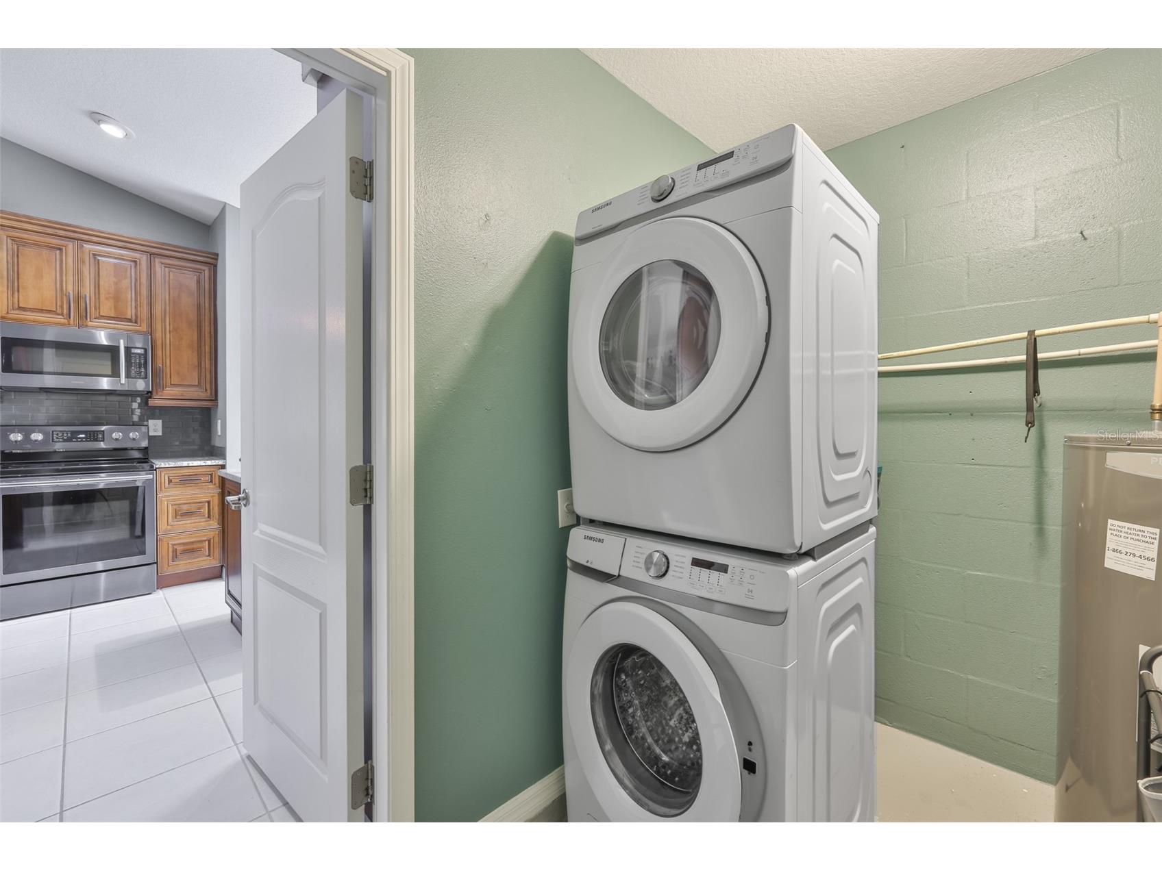 8130 Alamosa Wood Avenue Ruskin FL 33573 A4683366 image32