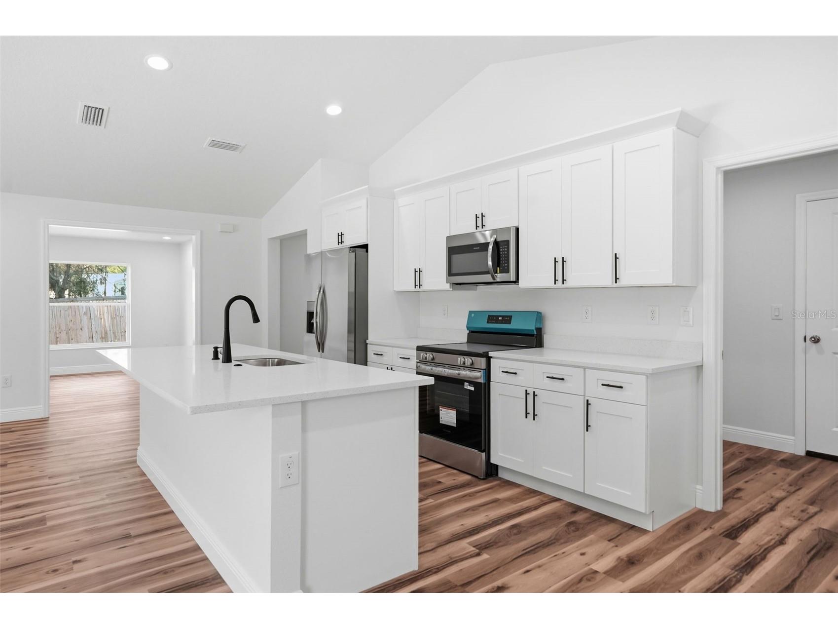 8130 Ridge Road Weeki Wachee FL 34613 W7884340 image20