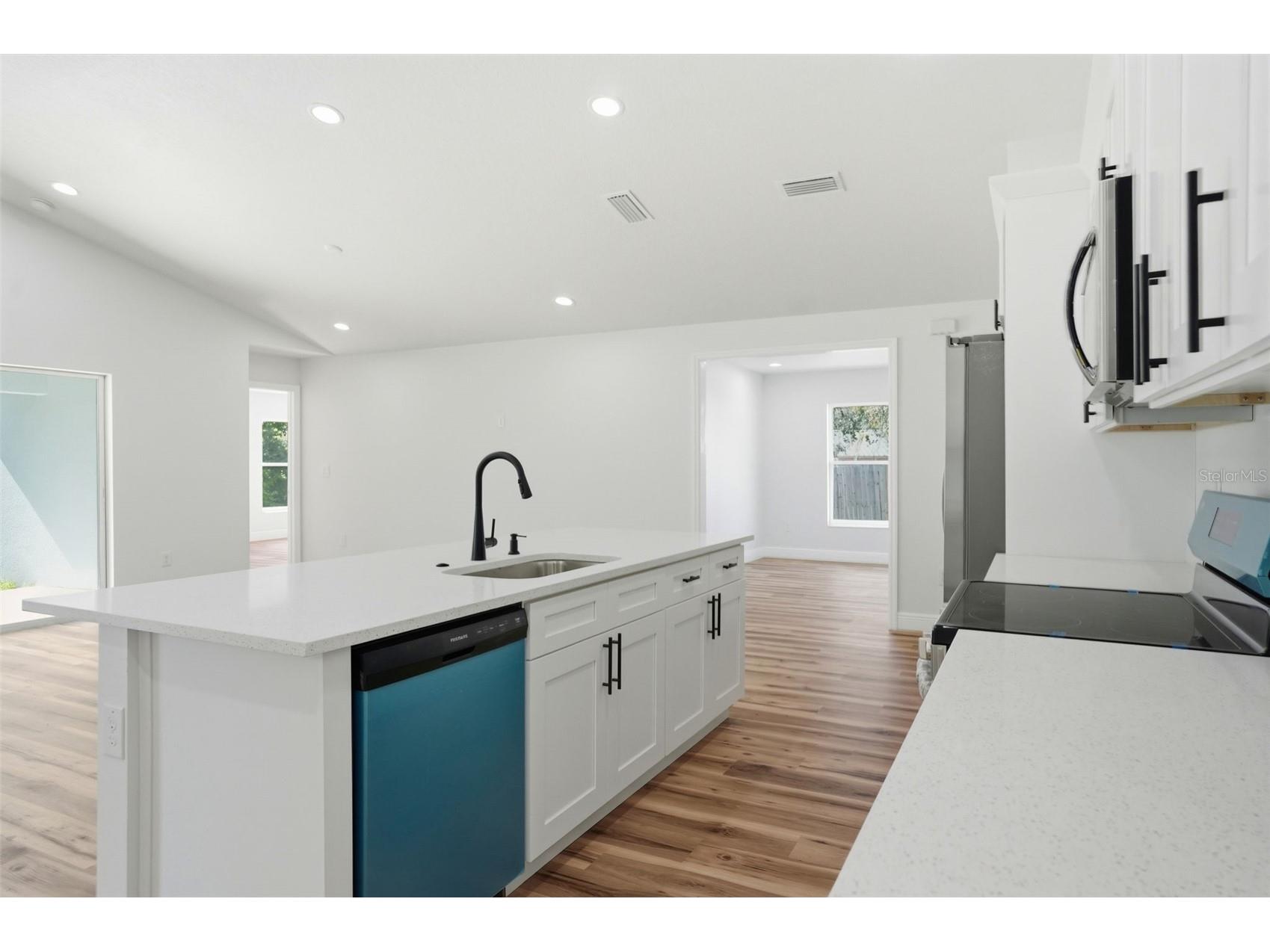 8130 Ridge Road Weeki Wachee FL 34613 W7884340 image24