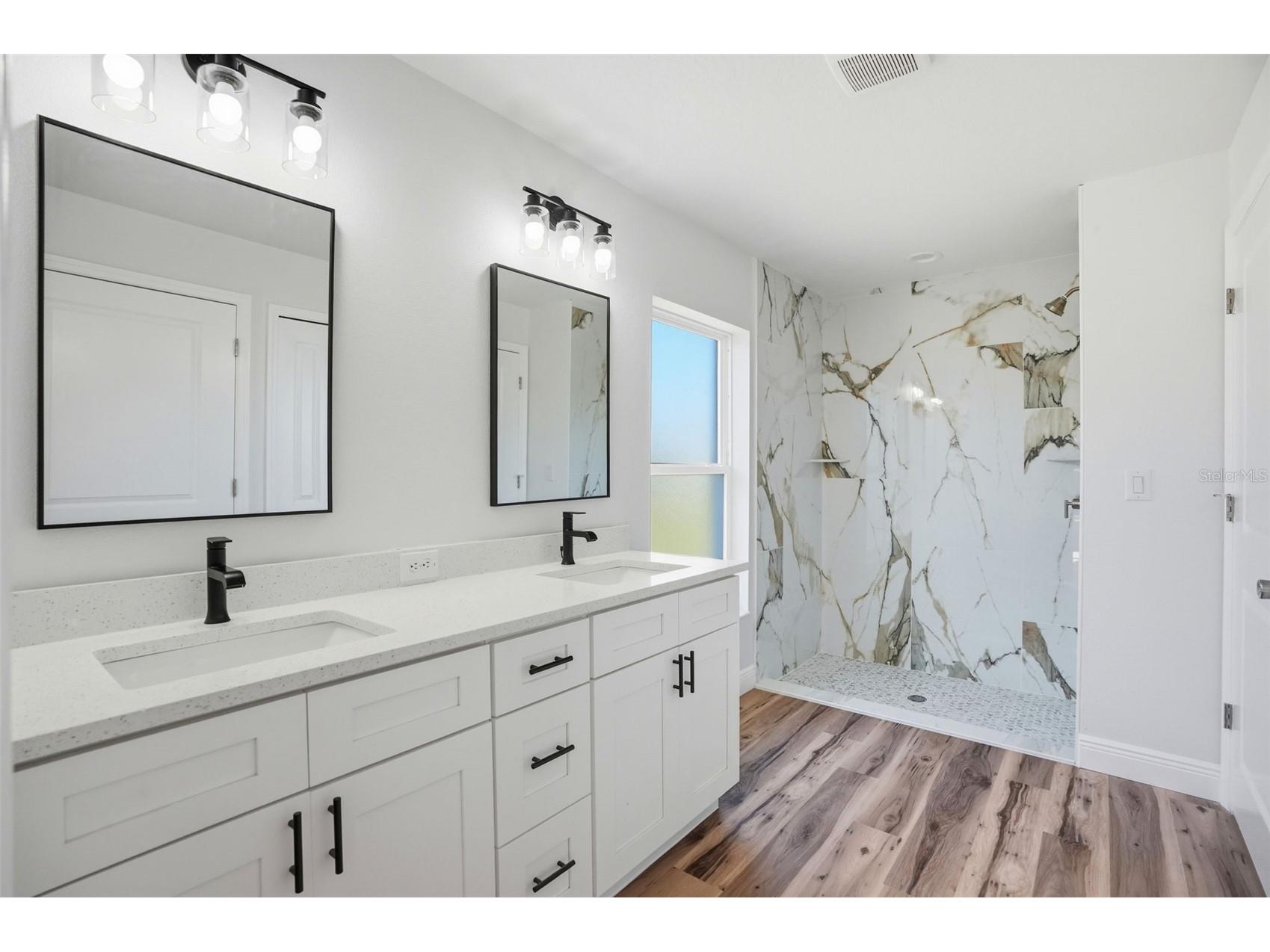 8130 Ridge Road Weeki Wachee FL 34613 W7884340 image32