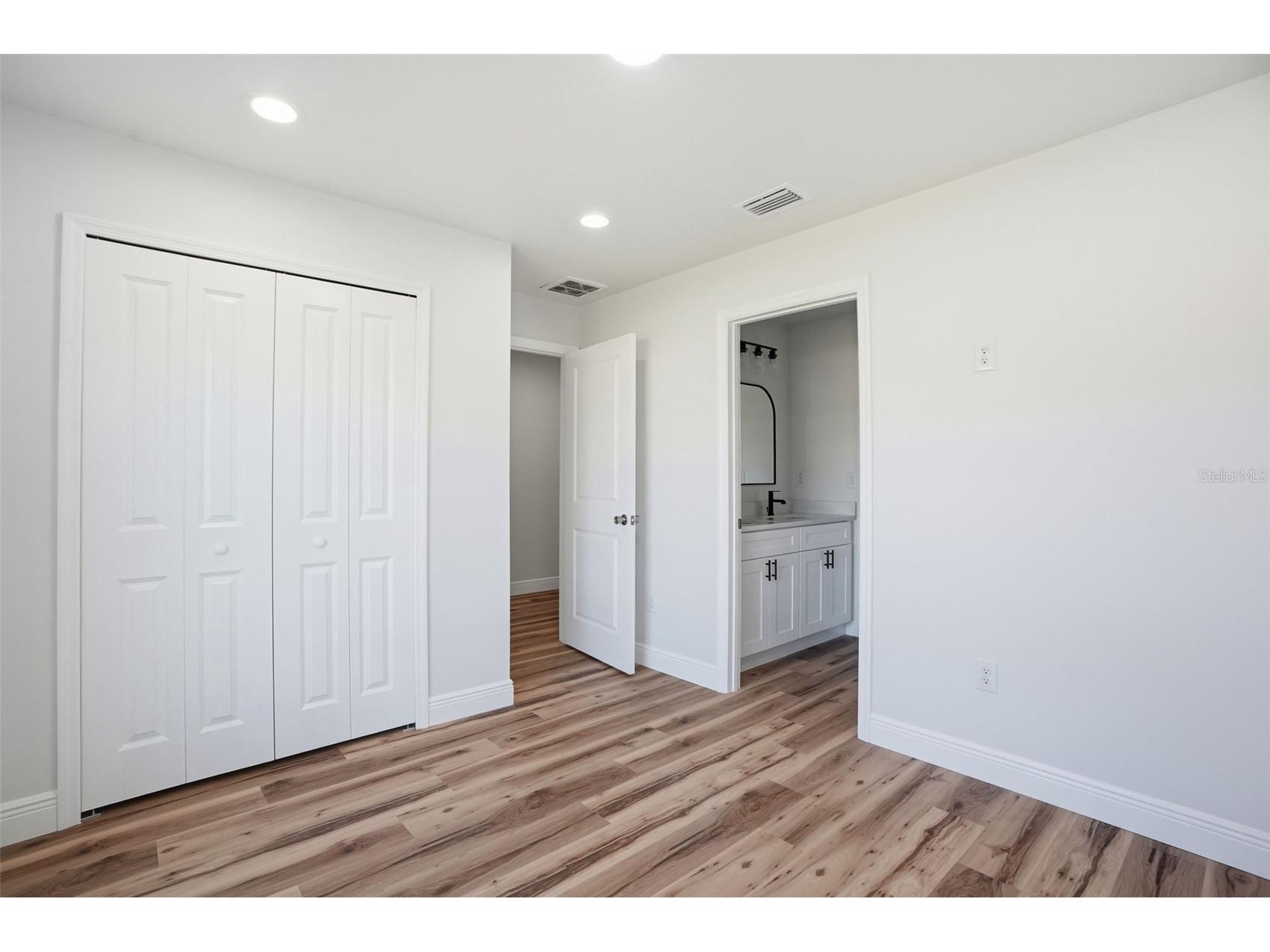 8130 Ridge Road Weeki Wachee FL 34613 W7884340 image38