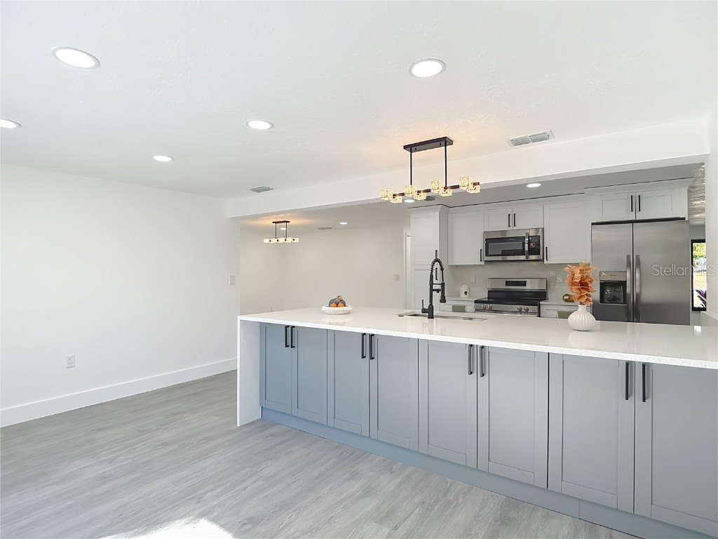 8130 San Felipe Court Port Richey FL 34668 W7880629 image18