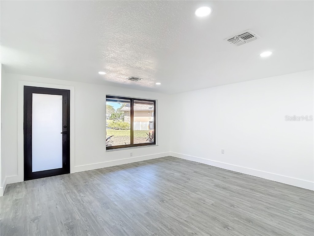 8130 San Felipe Court Port Richey FL 34668 W7880629 image4