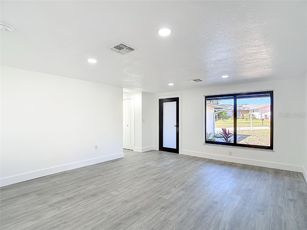 8130 San Felipe Court Port Richey FL 34668 W7880629 image5