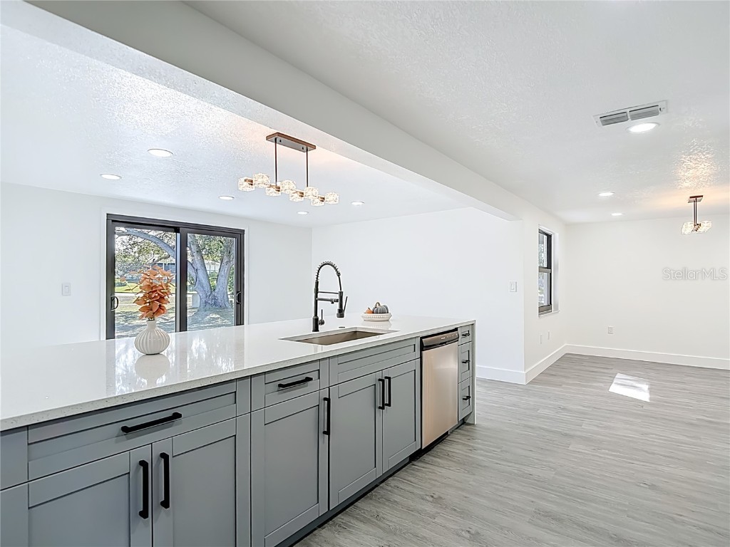 8130 San Felipe Court Port Richey FL 34668 W7880629 image7