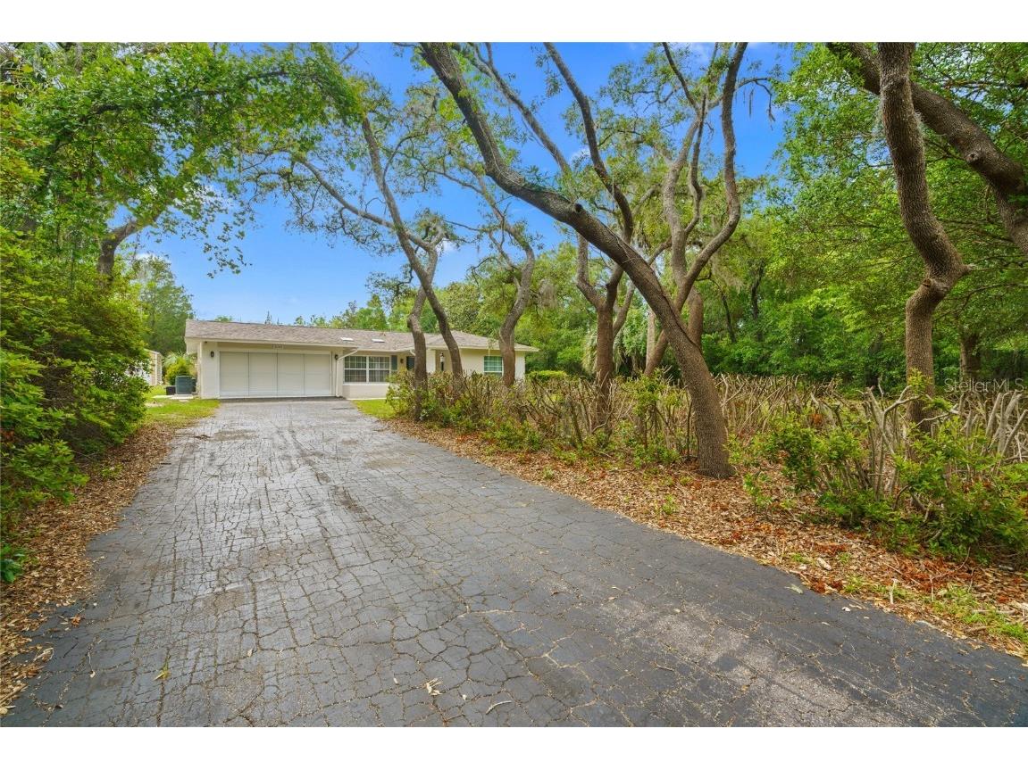 8130 SW 209th Court Road Dunnellon FL 34431 OM700859 image1