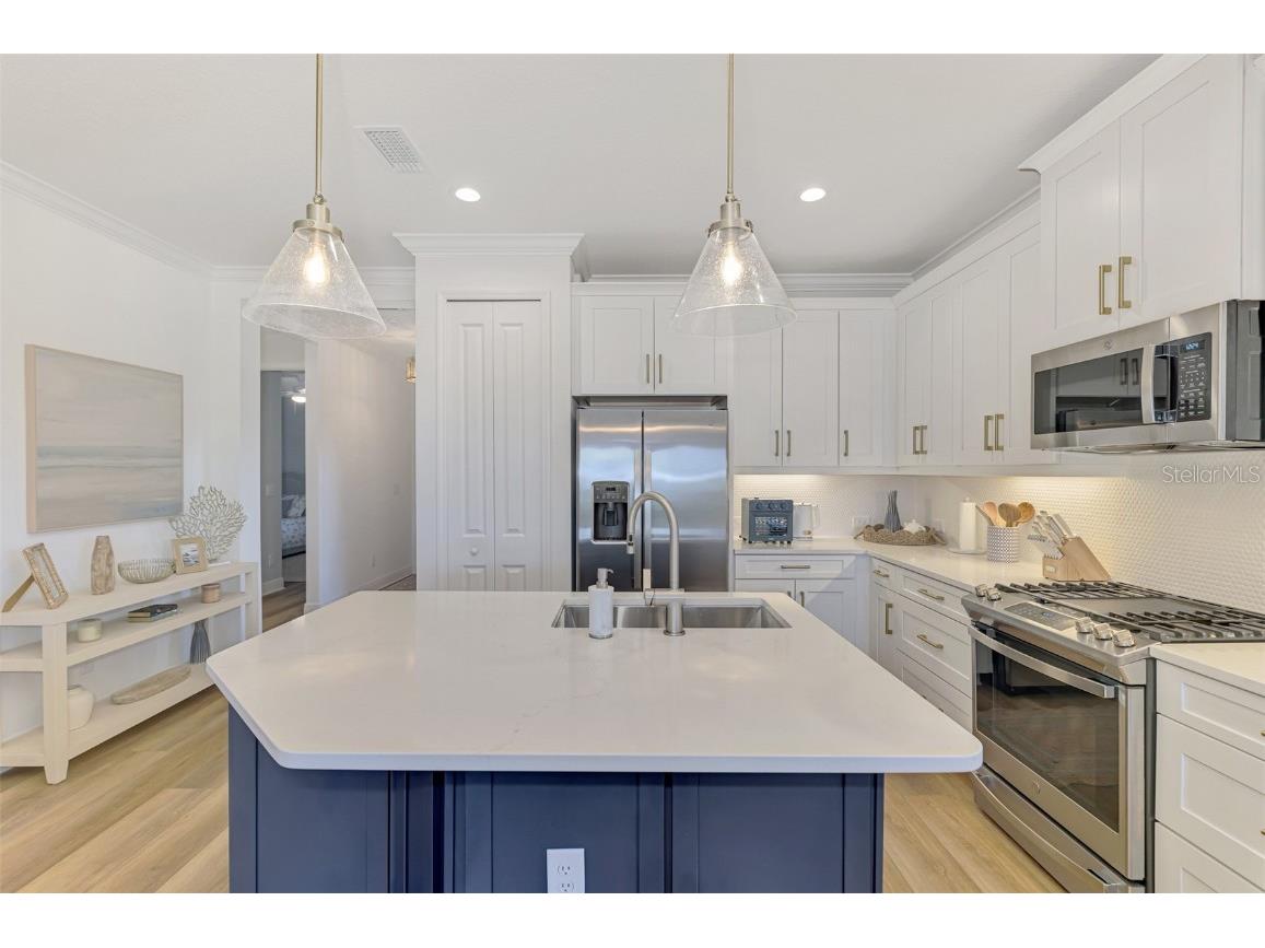 8131 Anthirium Loop Sarasota FL 34240 A4664255 image27