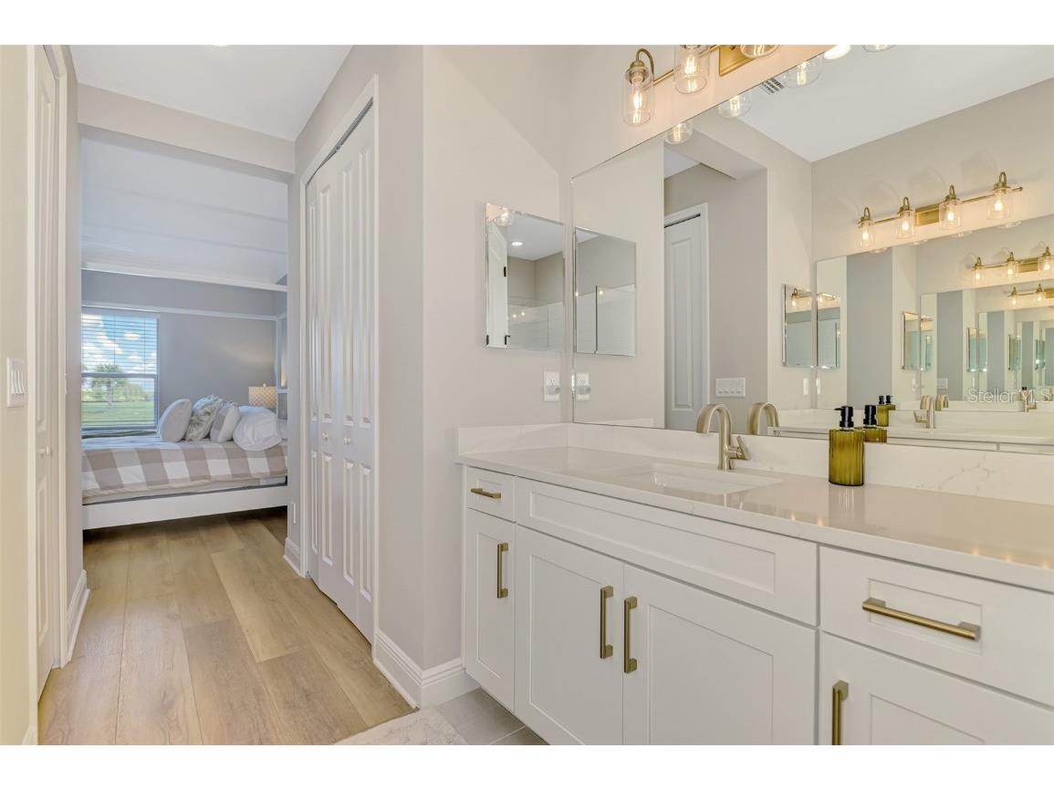 8131 Anthirium Loop Sarasota FL 34240 A4664255 image38