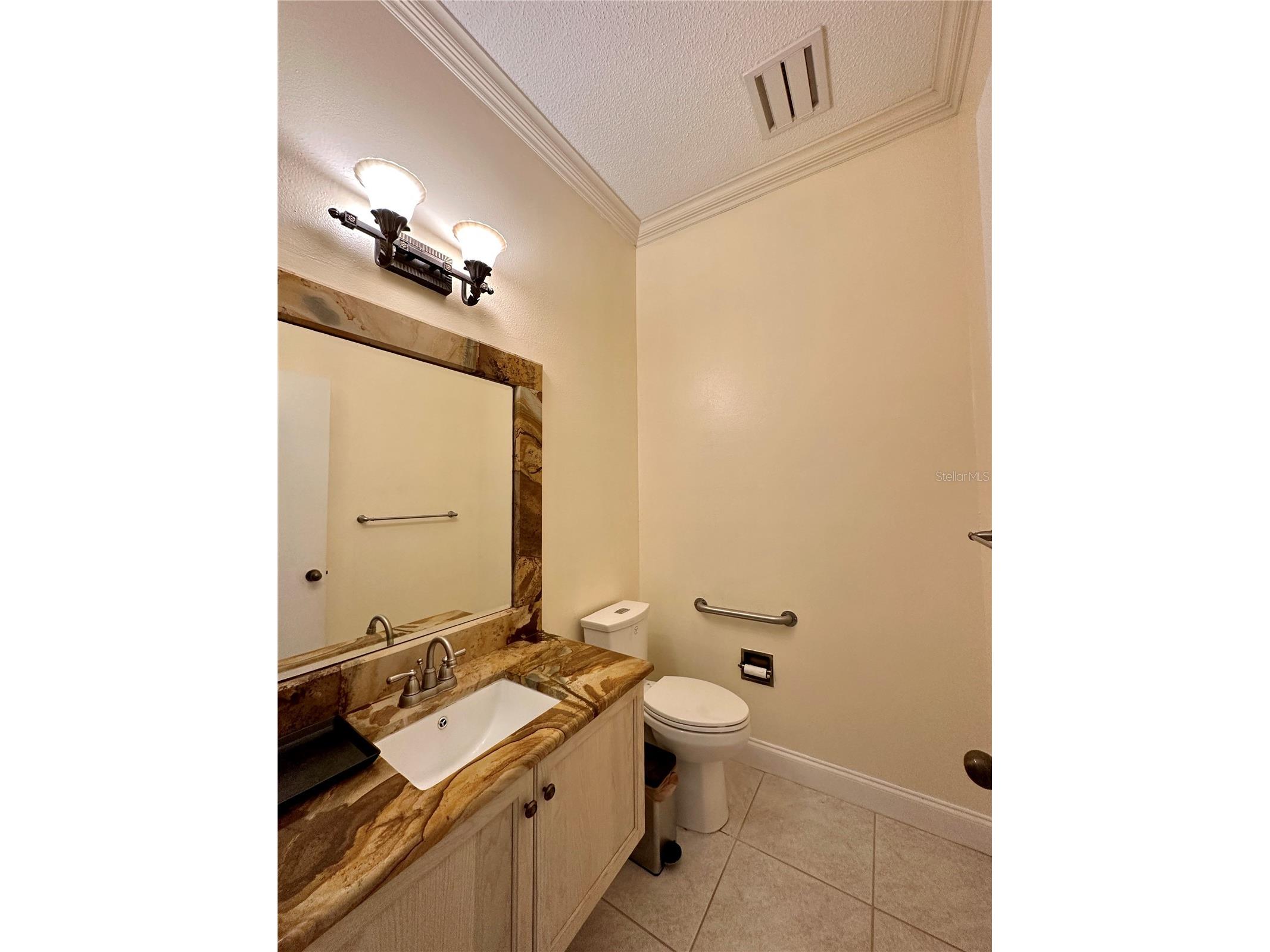 8133 Misty Oaks Boulevard Sarasota FL 34243 TB8478014 image7