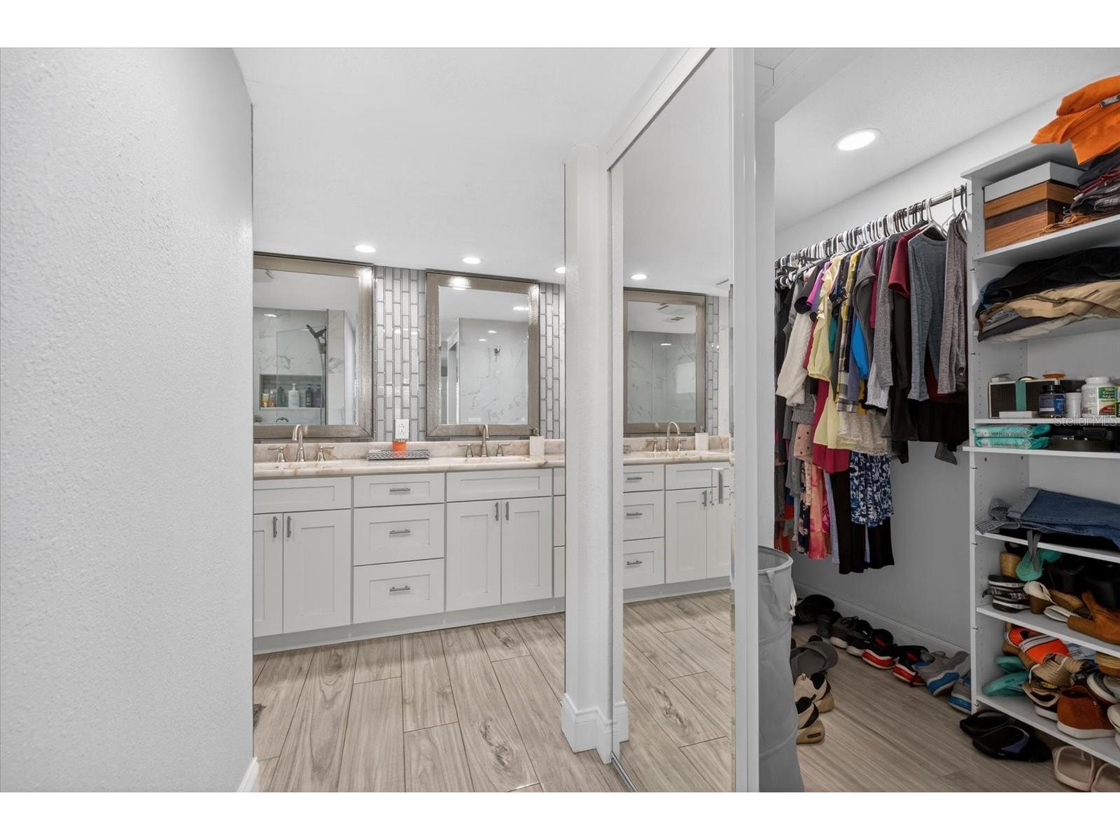 8134 Bayshore Drive Seminole FL 33776 W7883430 image17